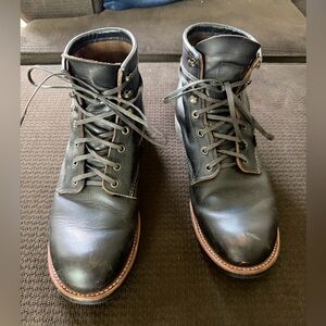 Redwings BLACKSMITH

Men's 6-Inch Boot in Black Prairie Leather 11 D